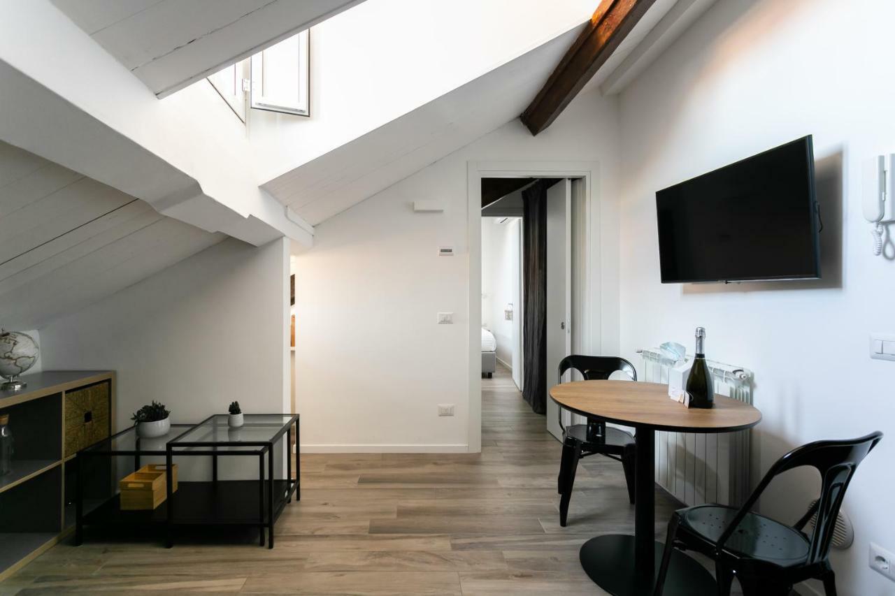 Milano Apartments Darsena Exterior photo